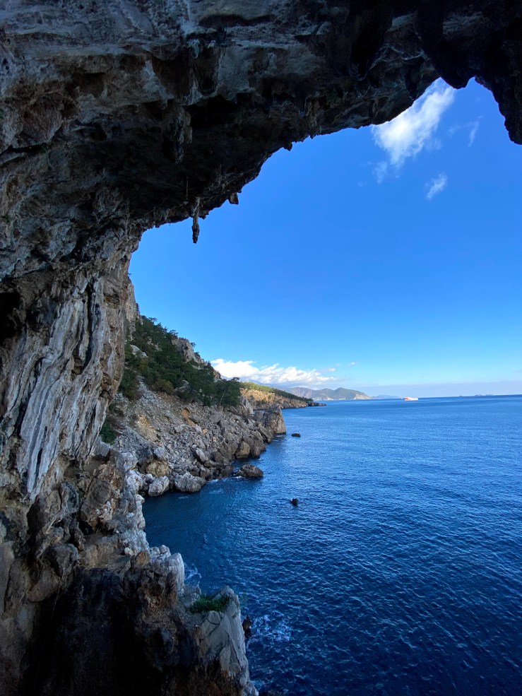 The tufas dripping from the cave
